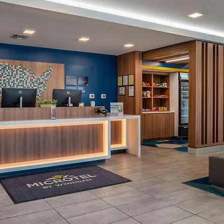 Microtel Inn & Suites By Wyndham Winchester